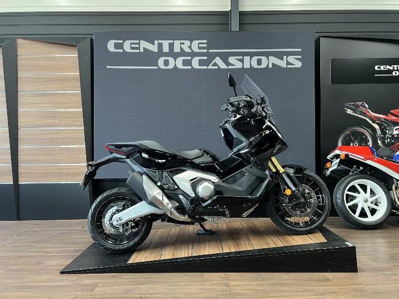 XADV 750 DCT