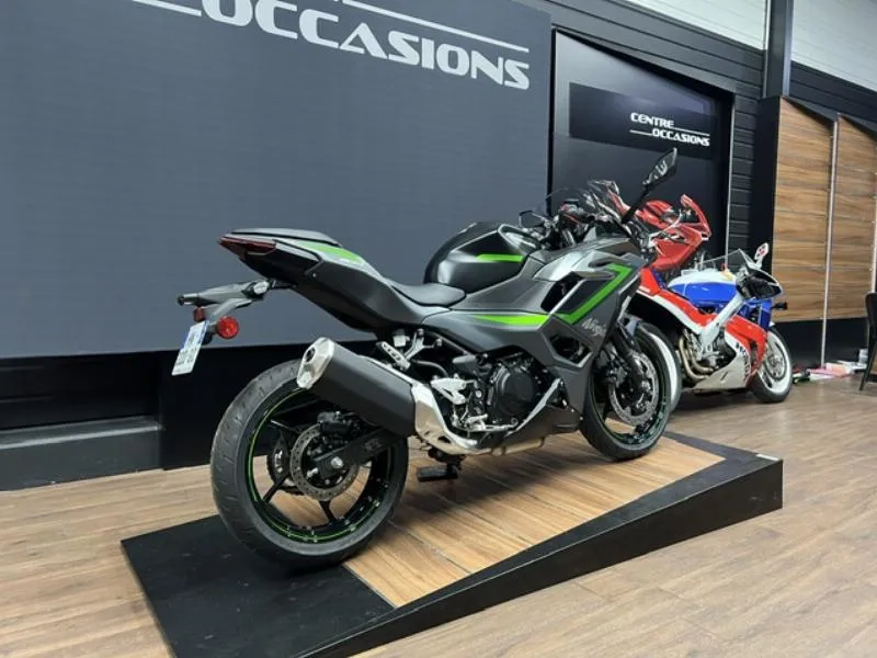Ninja 500 SE