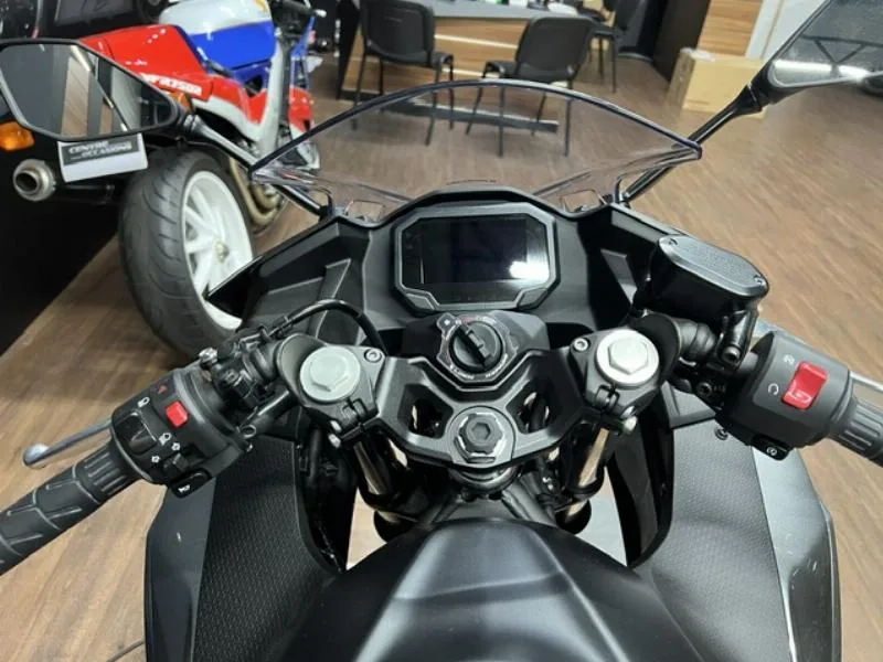 Ninja 500 SE