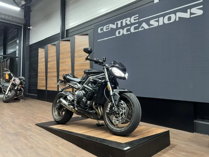 STREET TRIPLE 765 RS