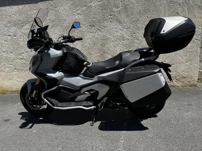 XADV 750 DCT