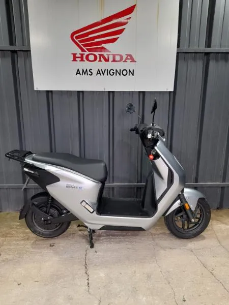 EM1 e