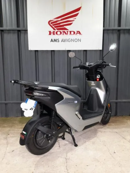 EM1 e