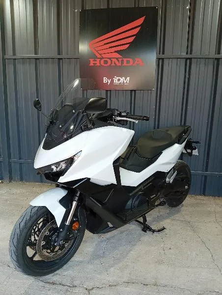 NSS FORZA 750