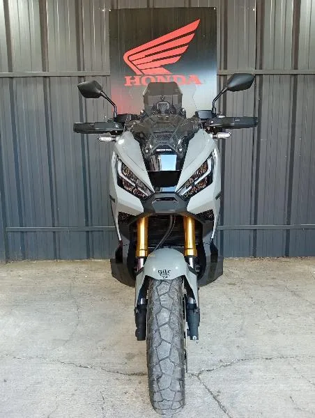 XADV 750 DCT