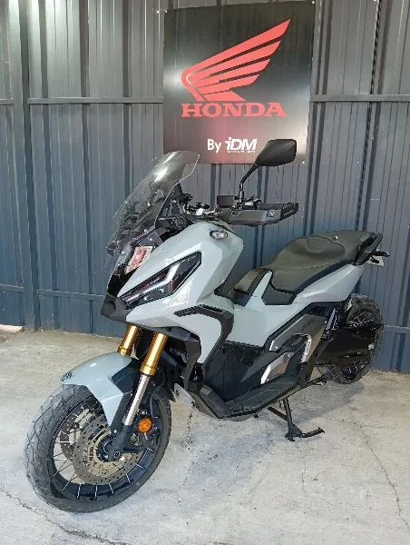 XADV 750 DCT