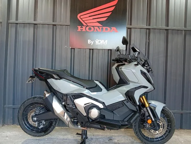 XADV 750 DCT