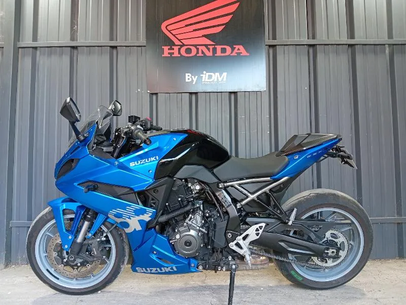 GSX8R