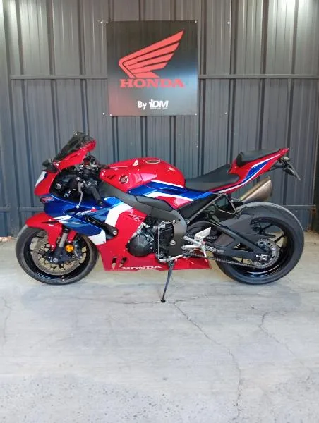 CBR 1000 RR FIREBLADE
