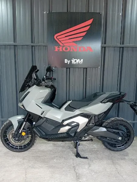 XADV 750 DCT