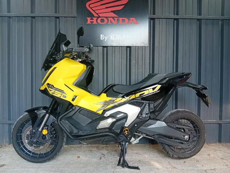 XADV 750 DCT