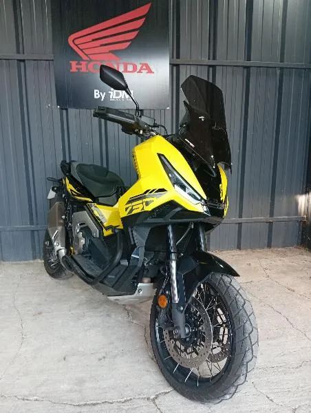 XADV 750 DCT