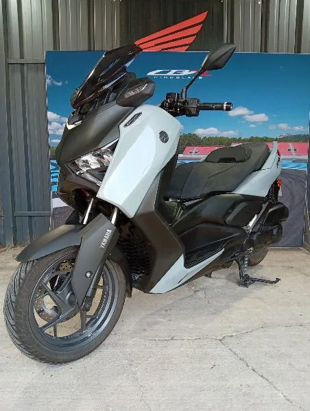XMAX 125 TECH MAX