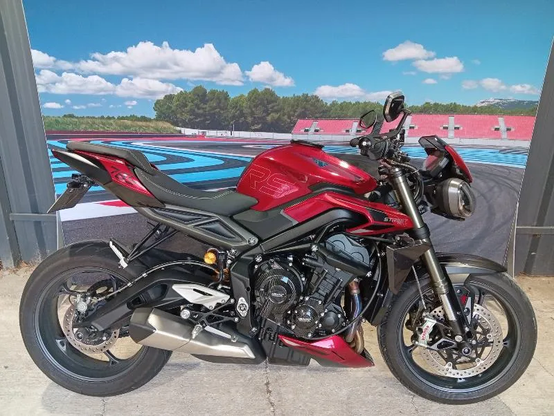 STREET TRIPLE 675 RS