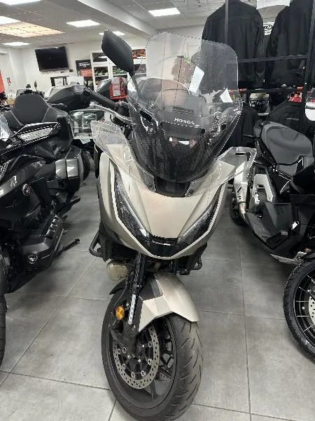 NT 1100 DCT