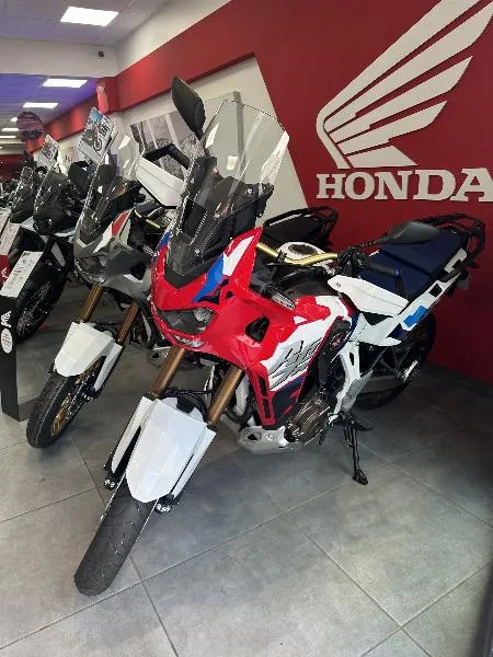 CRF 1100 L AFRICA TWIN  ADVENTURE SPORTS DCT