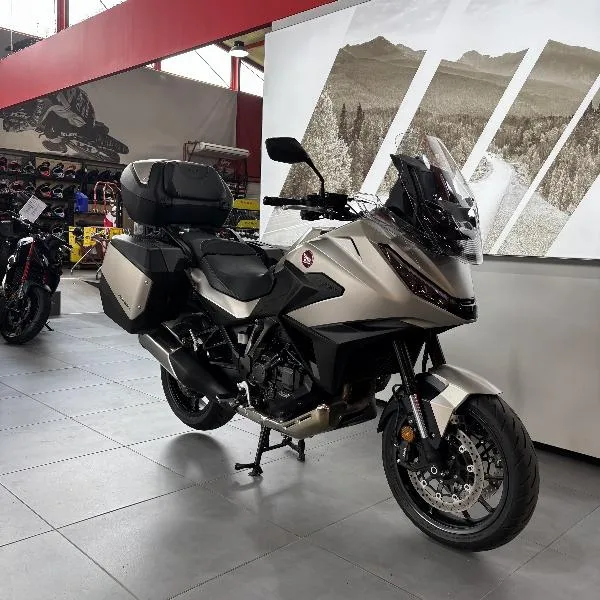 NT1100