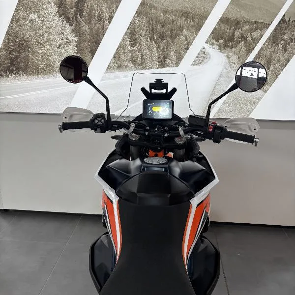 890 ADVENTURE R