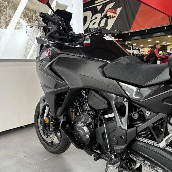 NT 1100