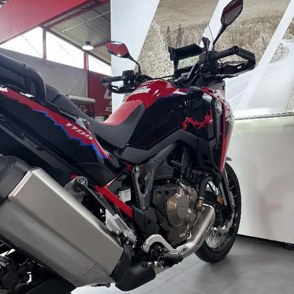 CRF 1100  L AFRICA TWIN