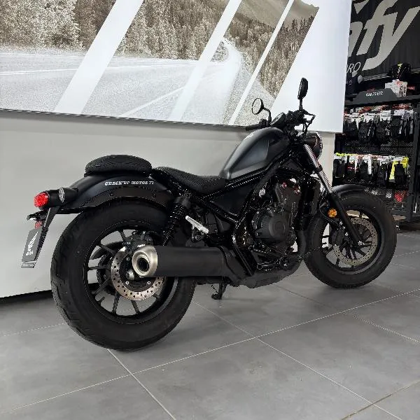 REBEL 500