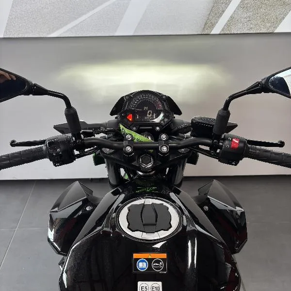 Z400