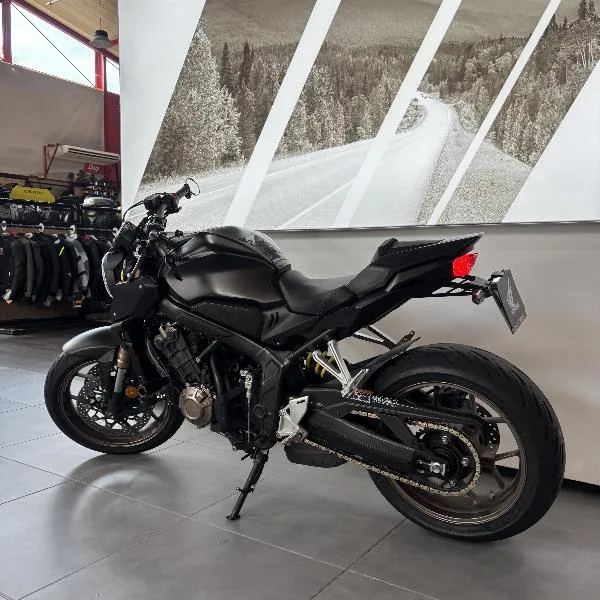 CB650R Neo Sports Café