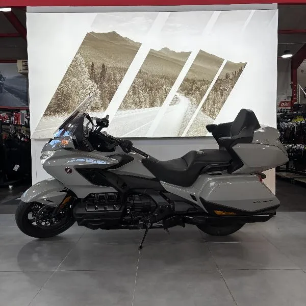 GL 1800 GOLDWING TOURING DCT