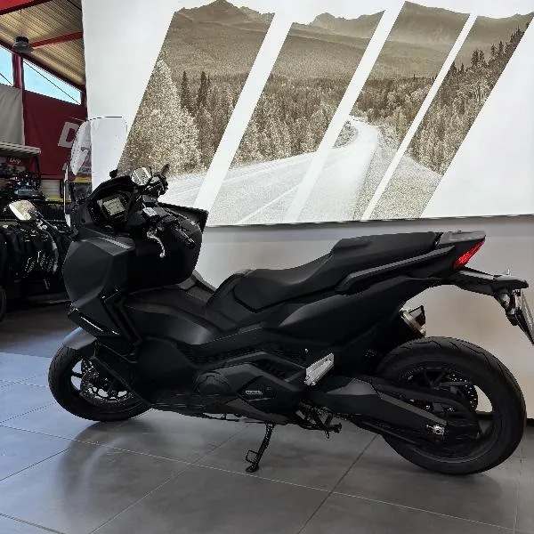 NSS FORZA 750