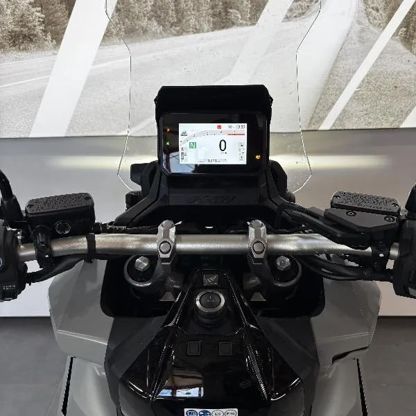 XADV 750 DCT