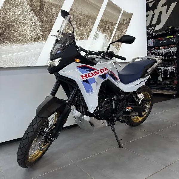 TRANSALP 750