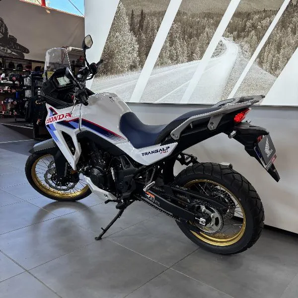TRANSALP 750