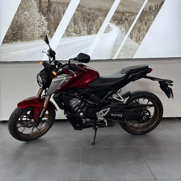 CB 125  R