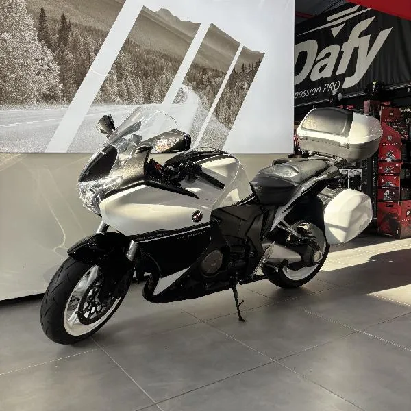 VFR 1200