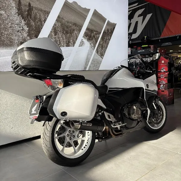 VFR 1200