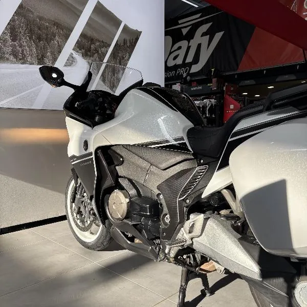 VFR 1200