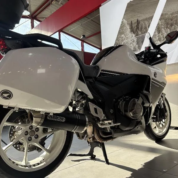 VFR 1200