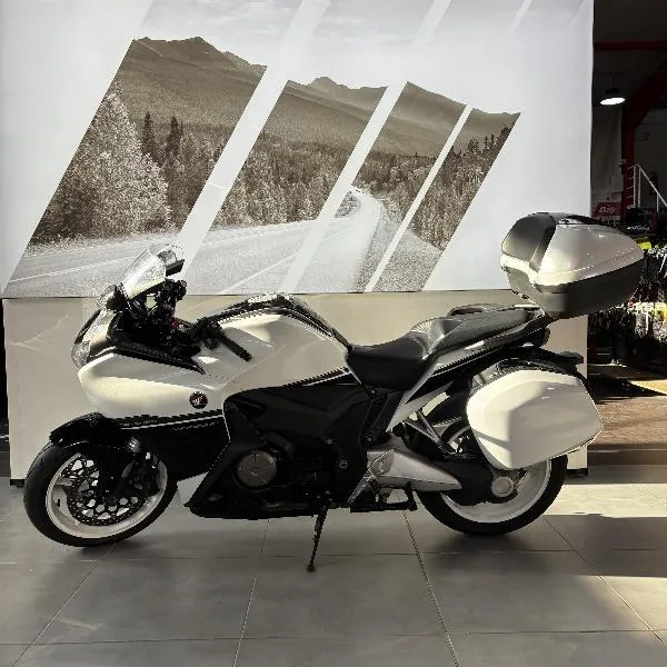 VFR 1200