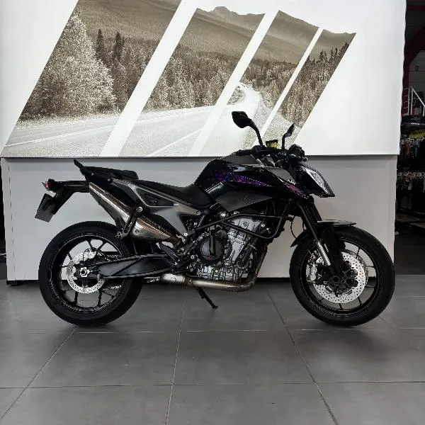 790 DUKE 2018