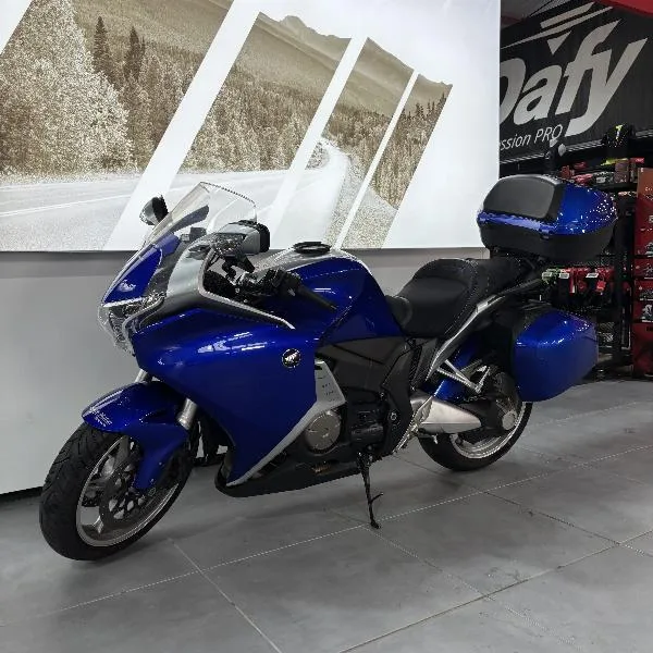 VFR 1200F