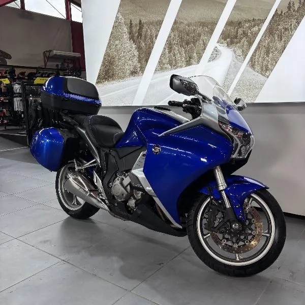 VFR 1200F