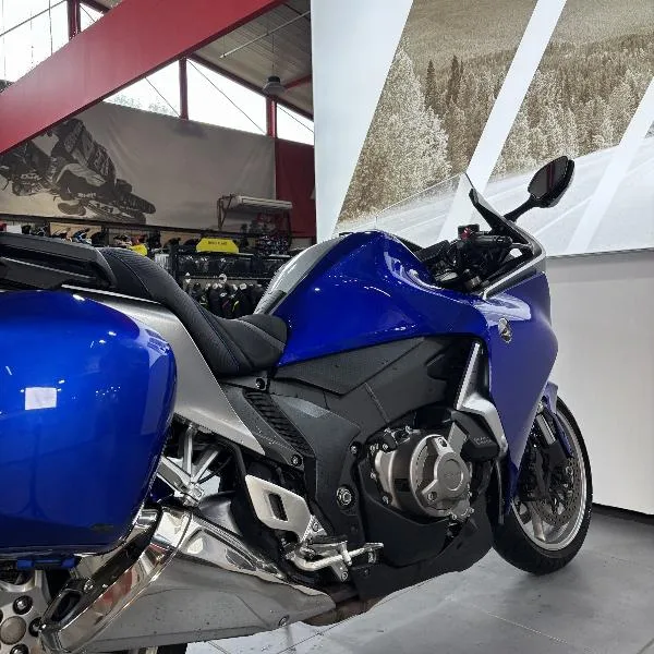 VFR 1200F