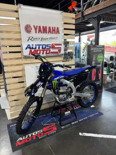 450 YZF 2025 MONSTER EXPO