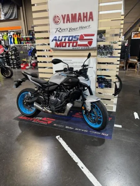 700 MT 07 35 KW
