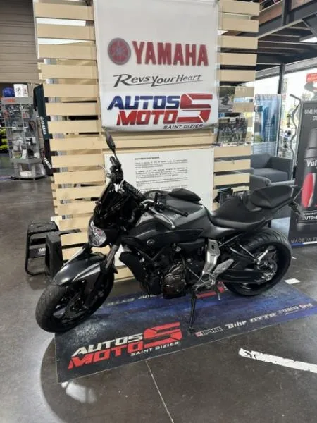 700 MT 07 