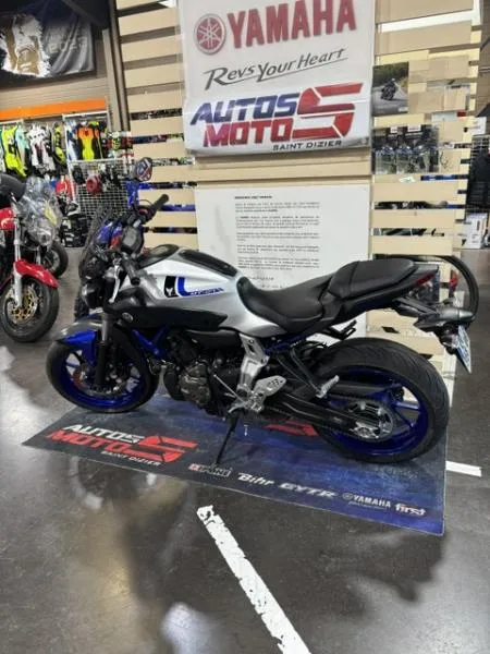 MT07