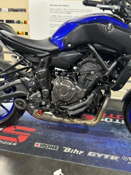 700 MT 07 35 KW