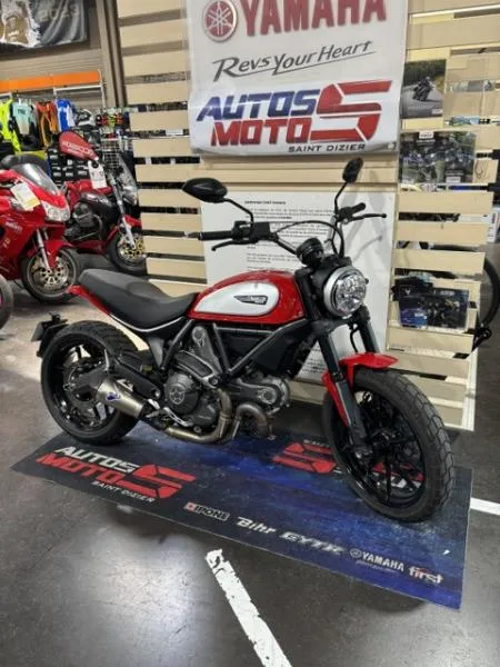 800 SCRAMBLER 2015