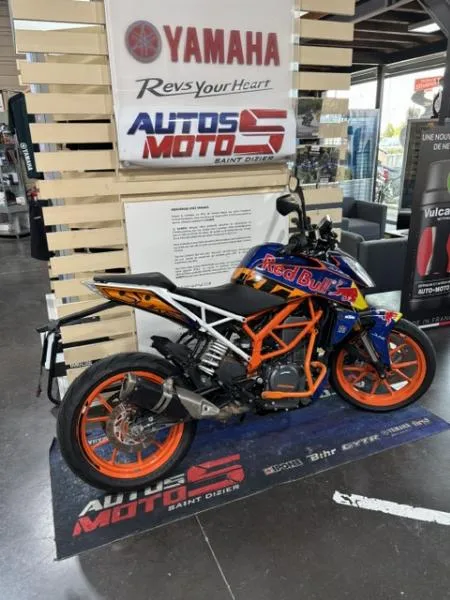 390 DUKE