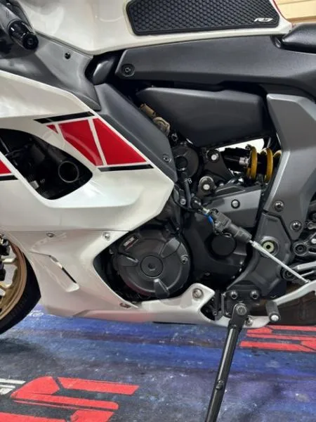 700 YZF R7 WGP  A2